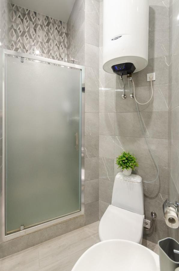 New Apartment Near Railway Station 1A Kiev Eksteriør billede