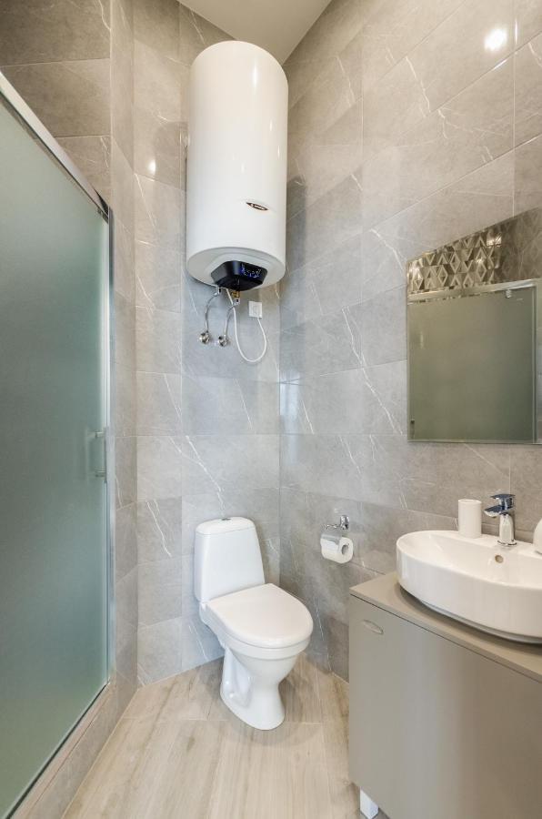 New Apartment Near Railway Station 1A Kiev Eksteriør billede